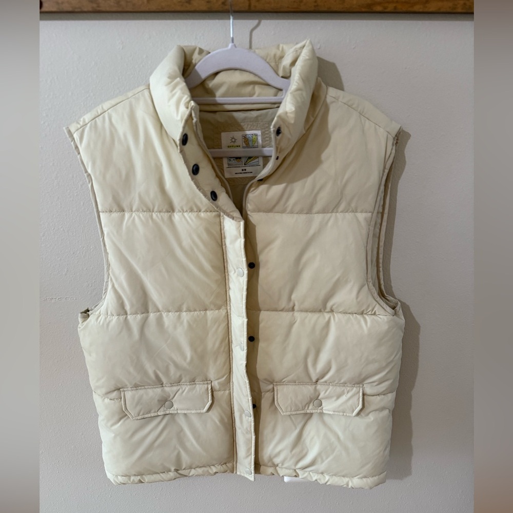 OFFLINE by aerie NWT puffer vest